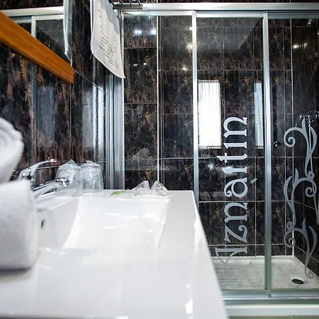 Maison d'hôtes Aznaitin 2*